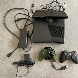 XBOX 360 with Kinect and Controllers